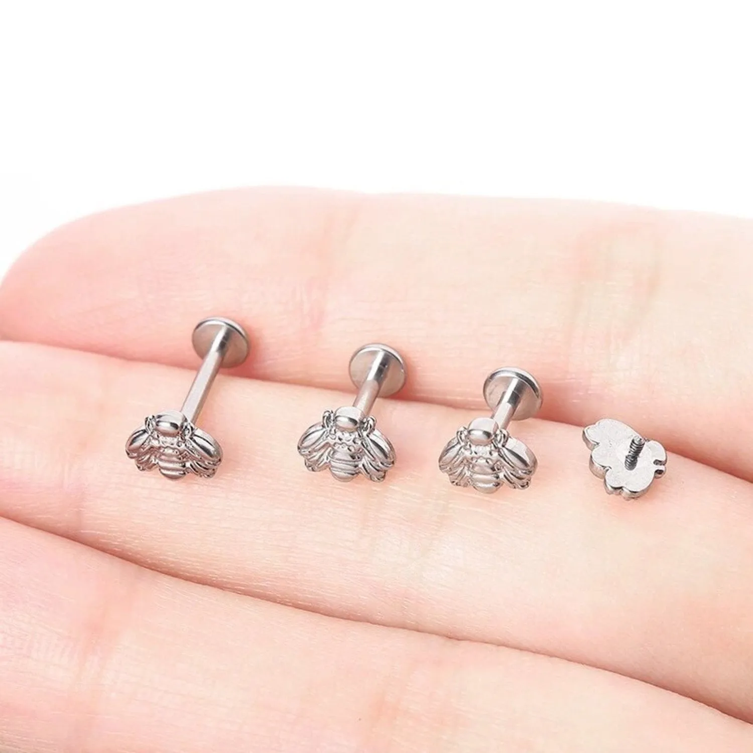 Cute Threadless Push Pin Labret Studs | 16g