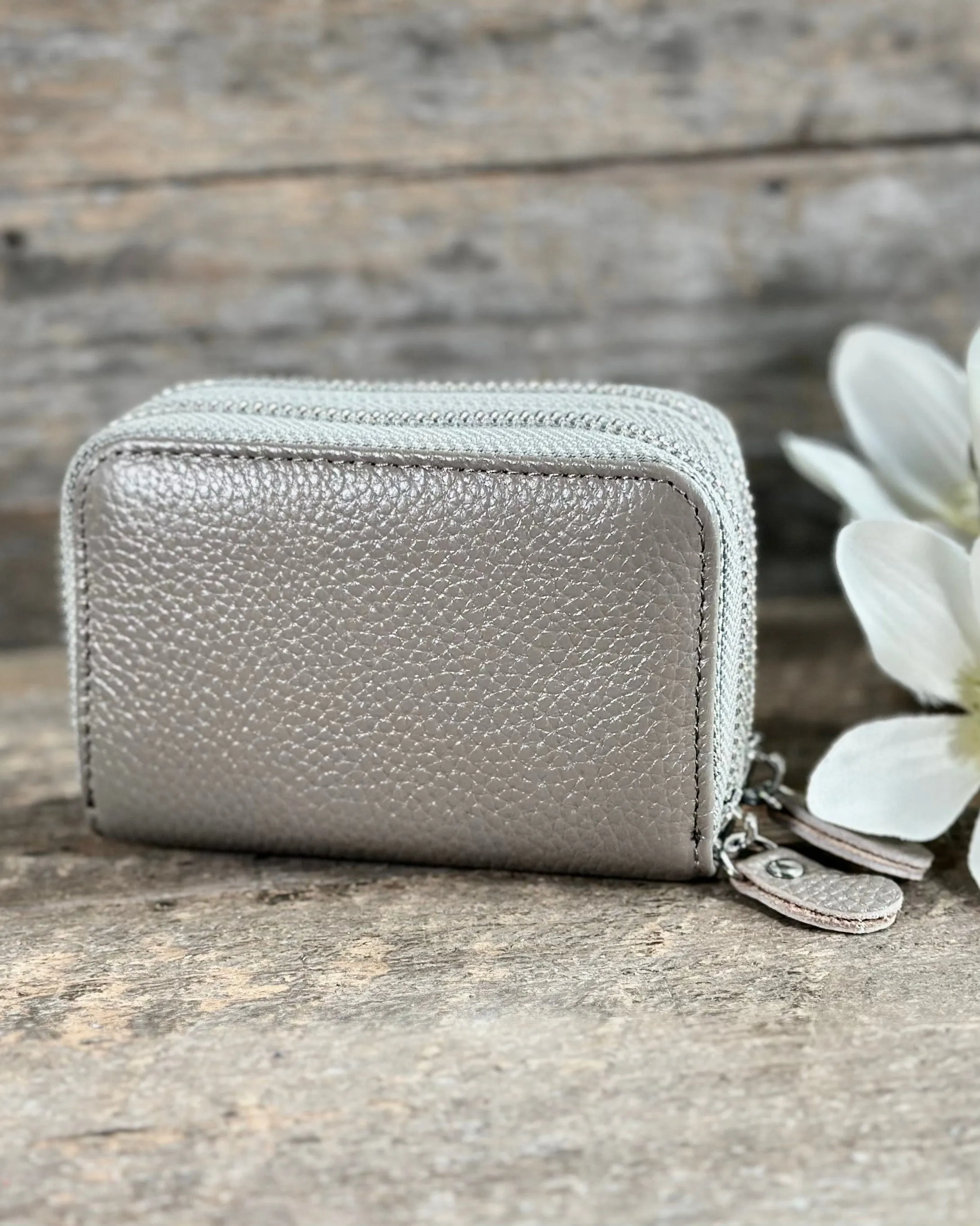 Double Zipped Leather Card Holder Purse - Pale Grey