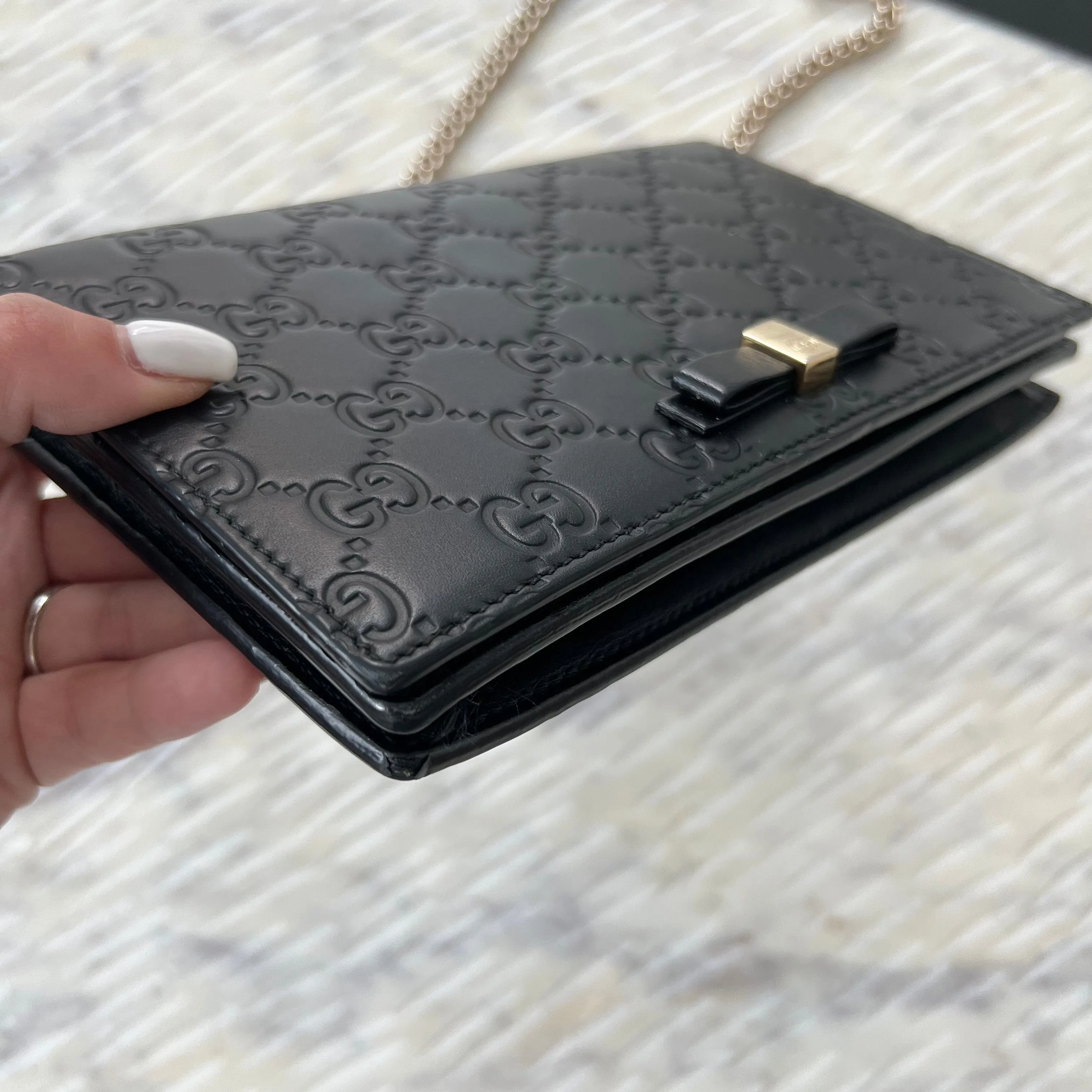 GUCCI Guccissima Leather Bow Wallet on Chain Bag