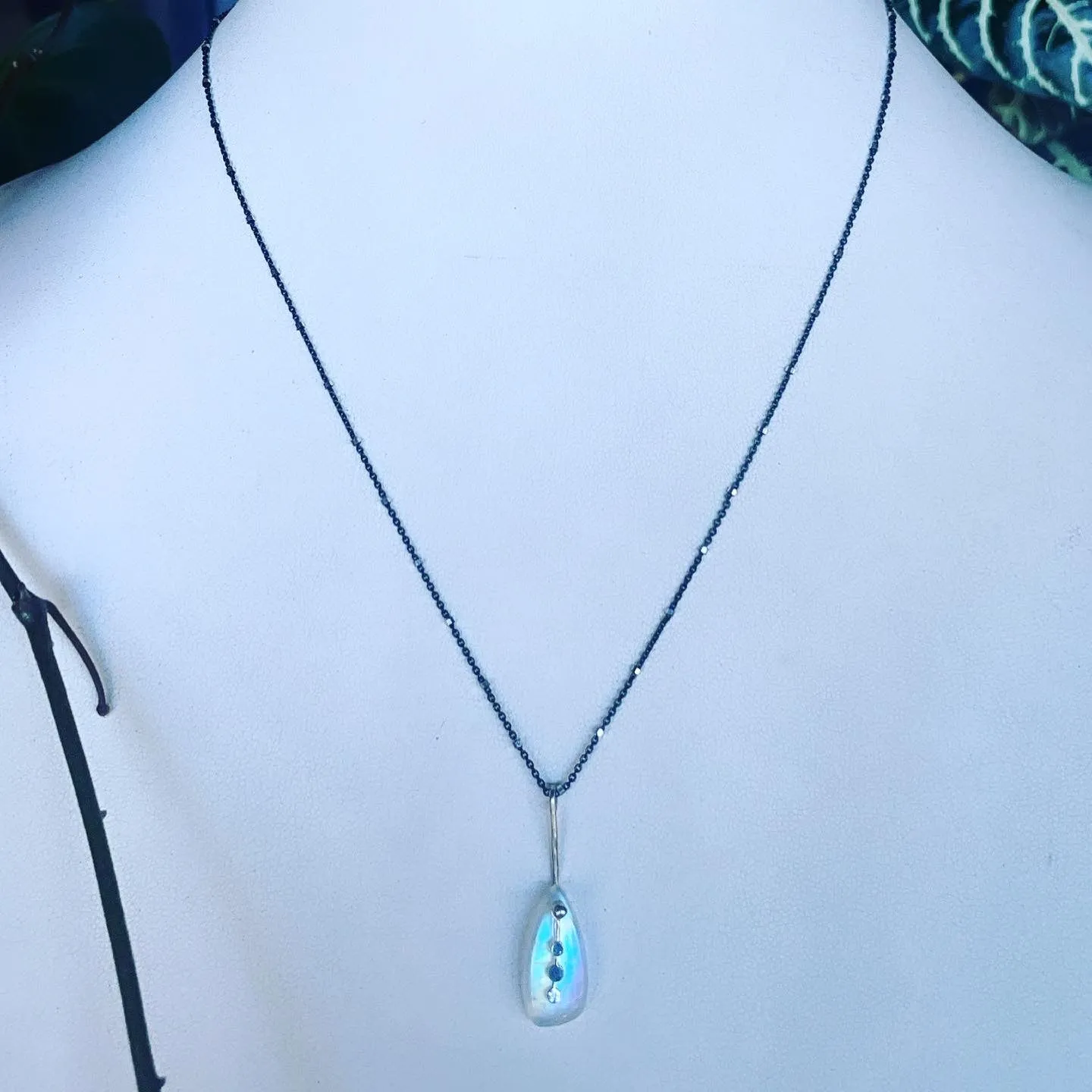 Pendulum Dots rainbow moonstone necklace