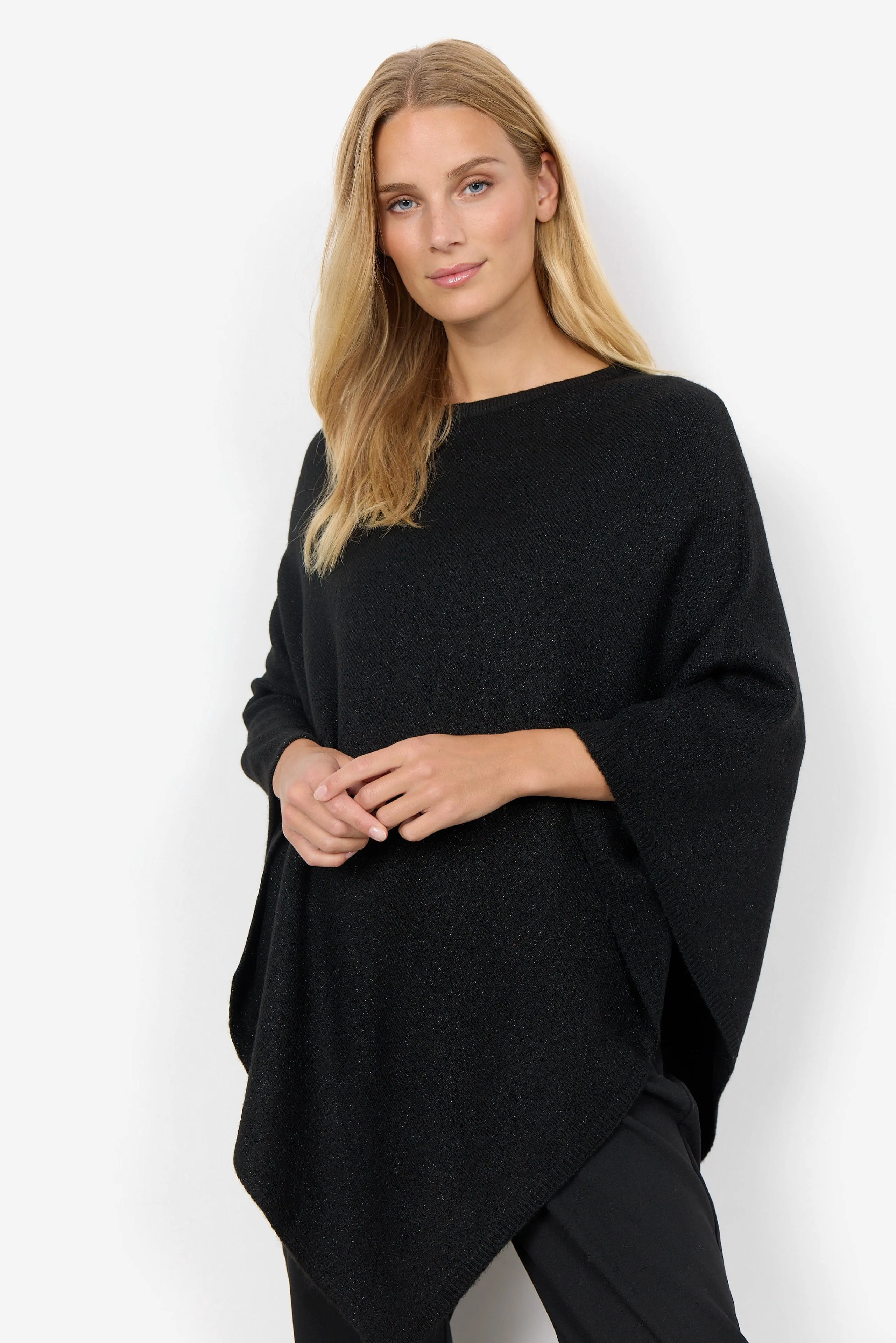 Soya Concept Sparkle Poncho Black