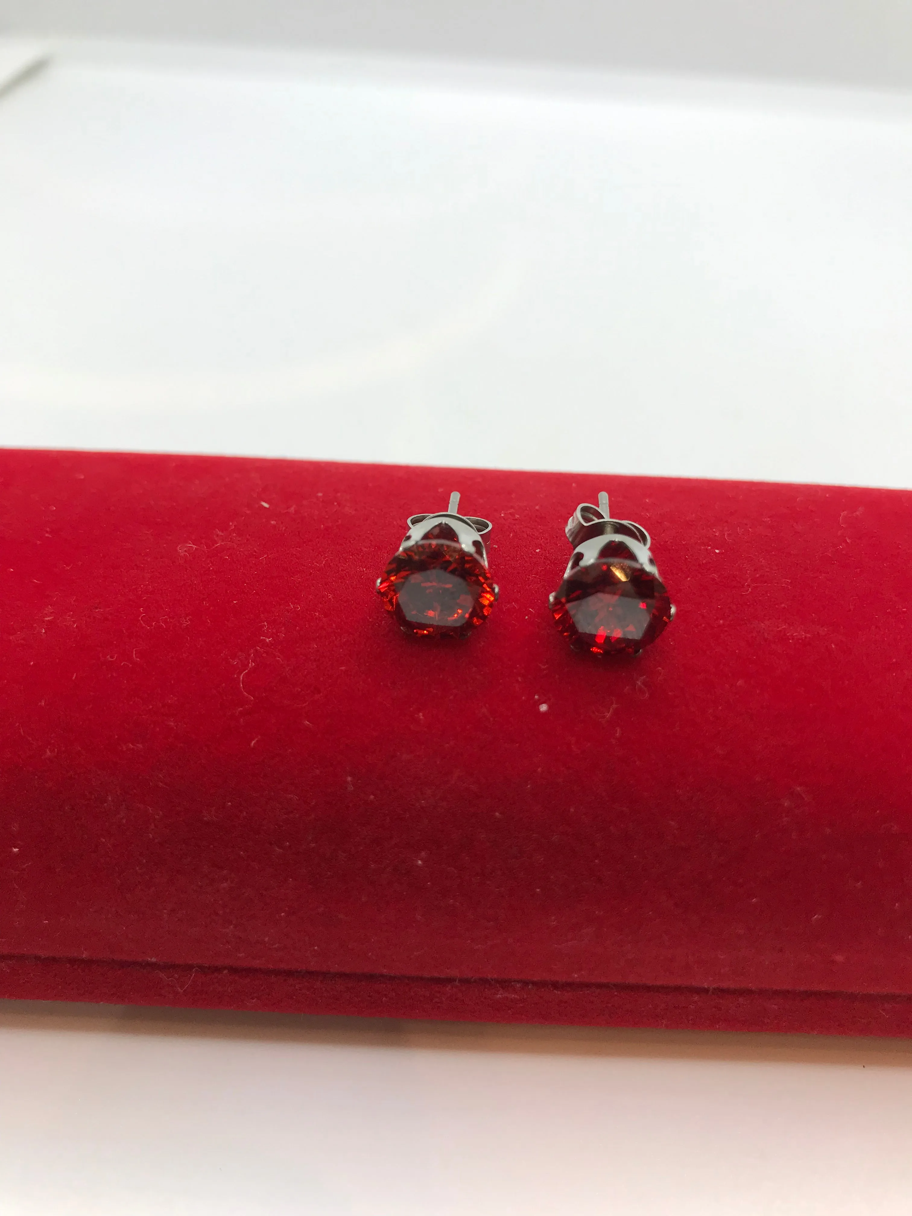 Stainless steel CZ stone Studs