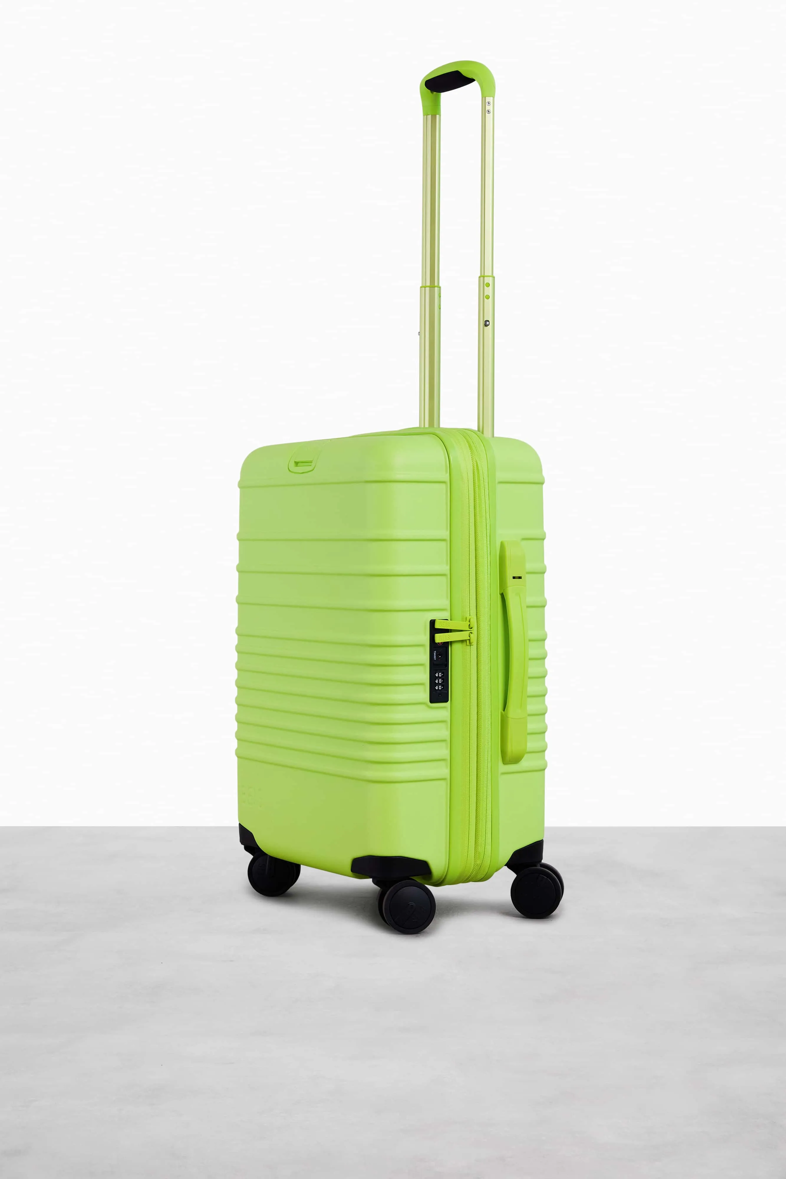 The Carry-On Roller in Citron