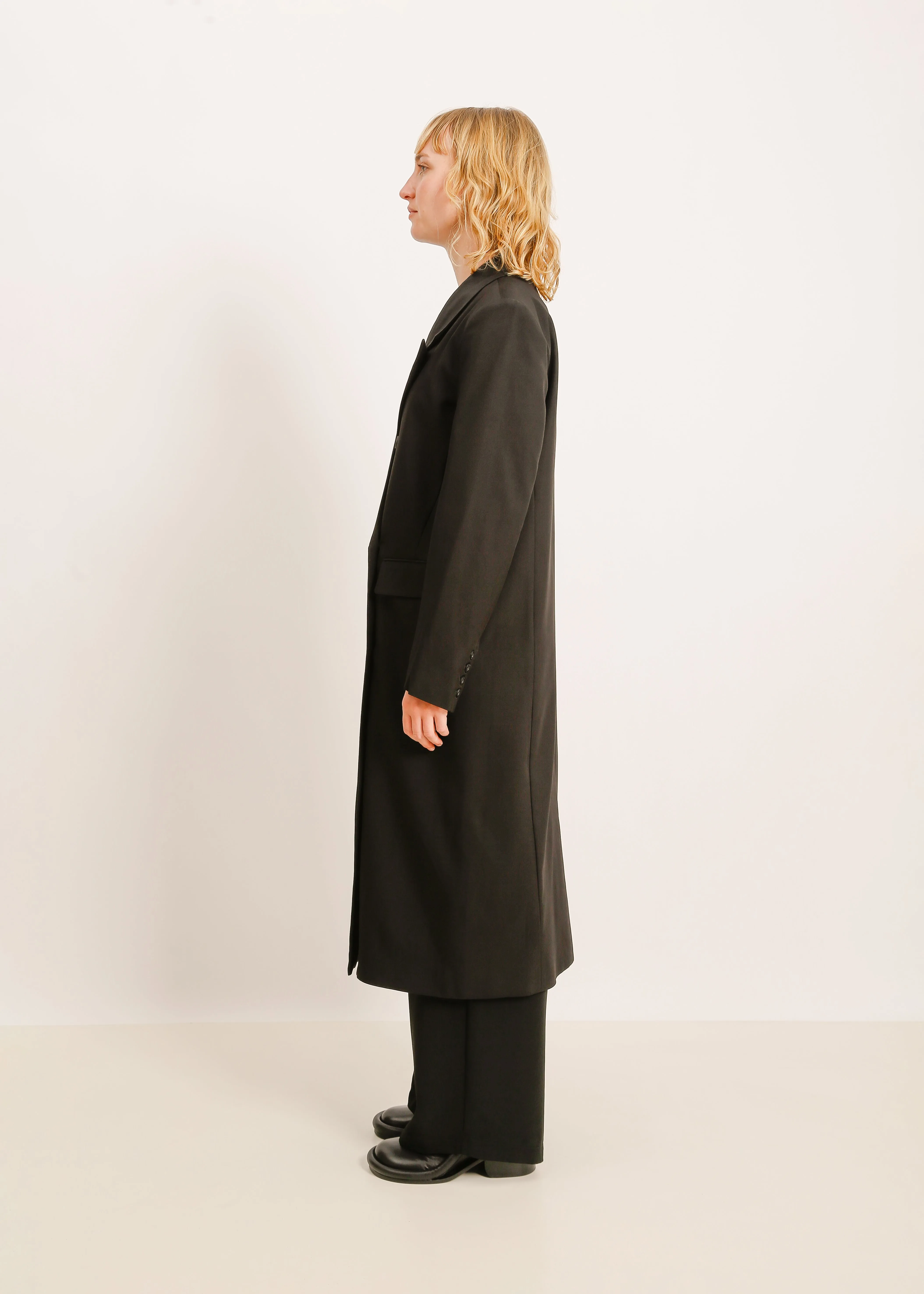 W24 | RIVER COAT / BLACK