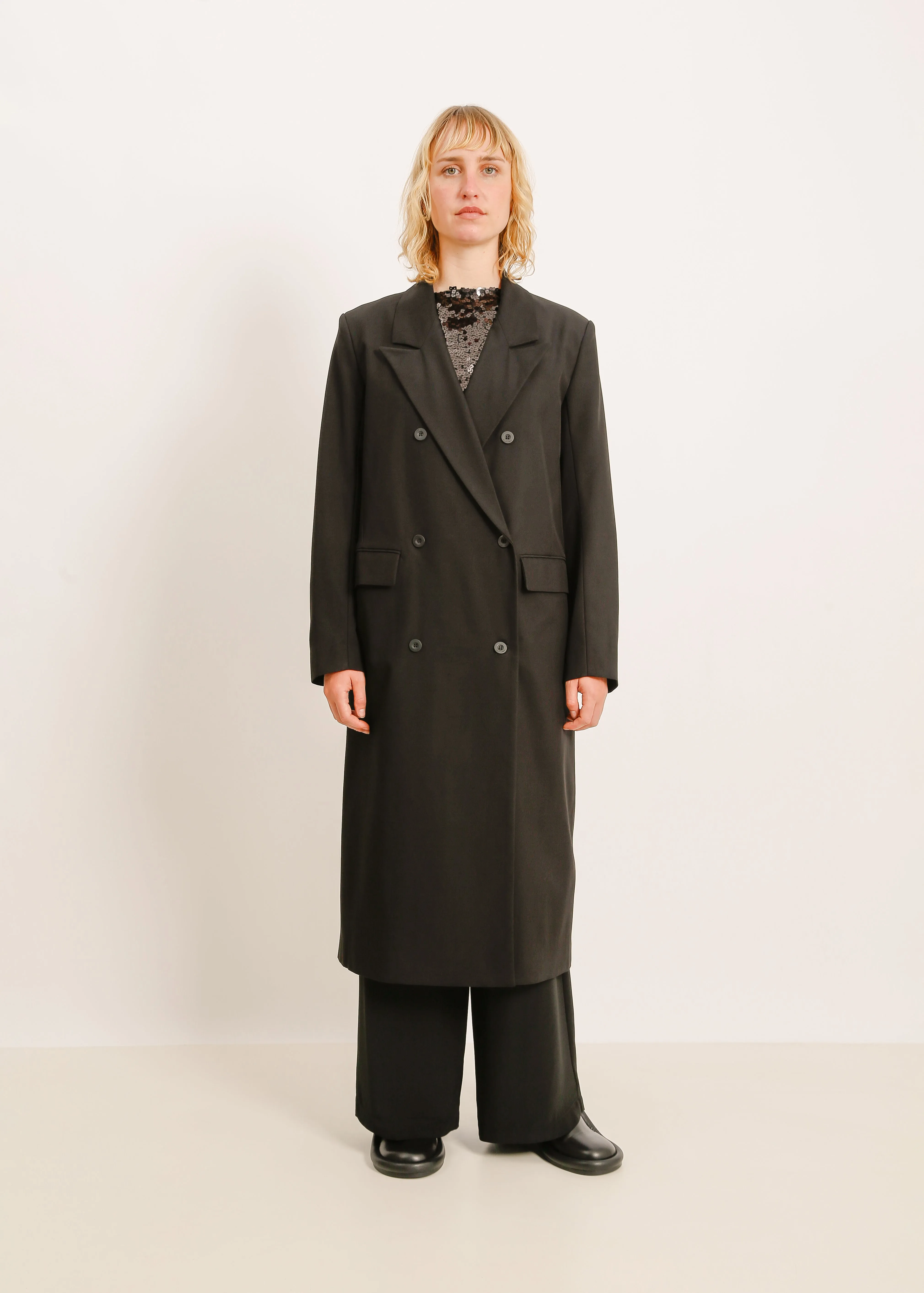 W24 | RIVER COAT / BLACK